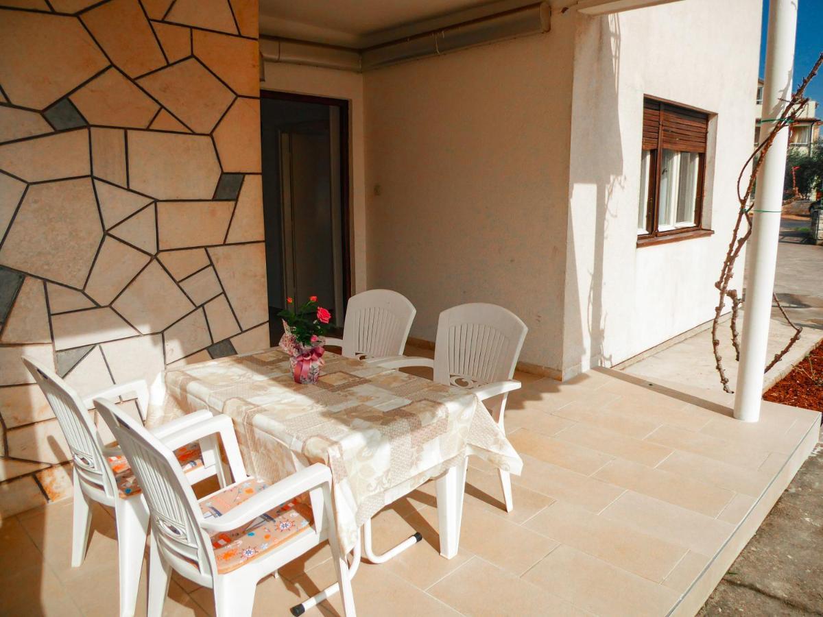 Apartman Valerija Umag Exteriör bild